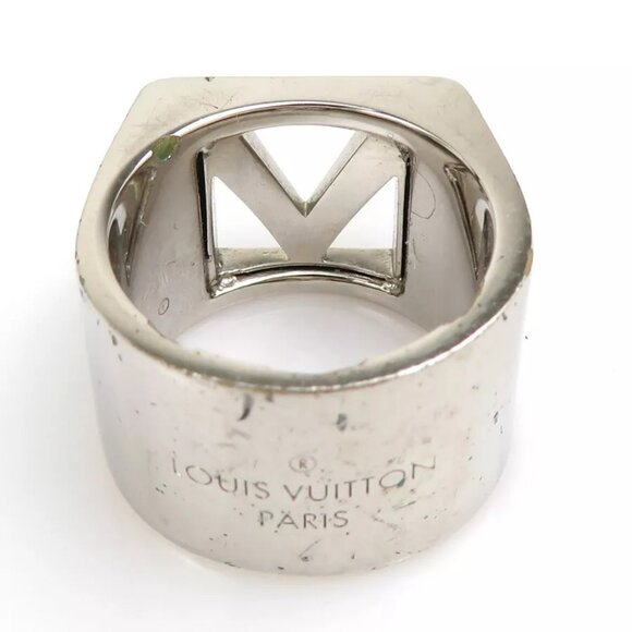 Auth LOUIS VUITTON V Square Ring Silver Metal - Picture 10 of 16